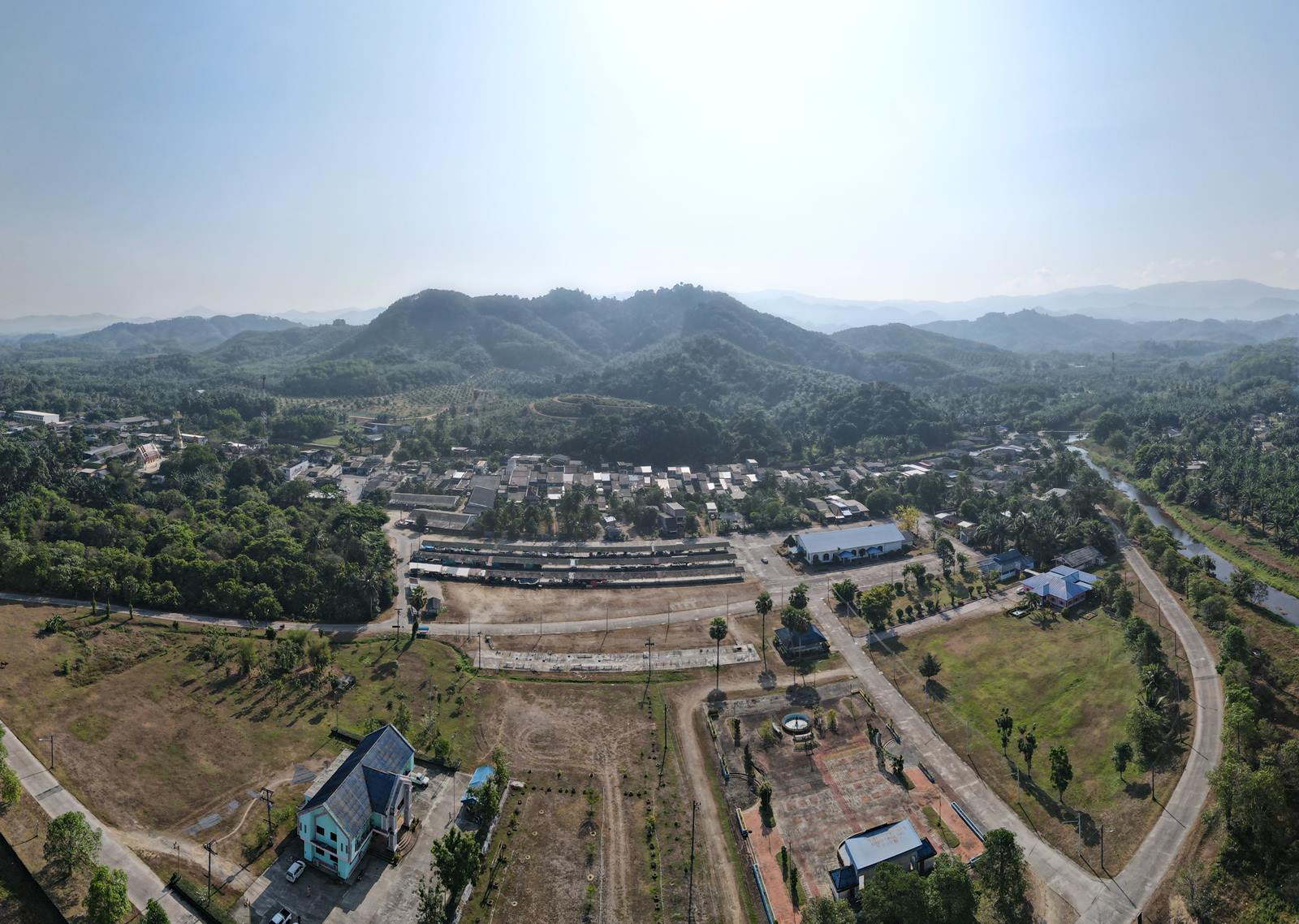 ภาพมุมสูงของ "ชุมชนบ้านปากถัก"